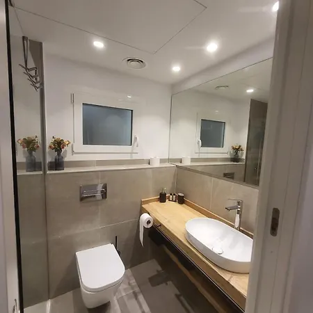 2 Bedroom With Terrace * 赫罗纳